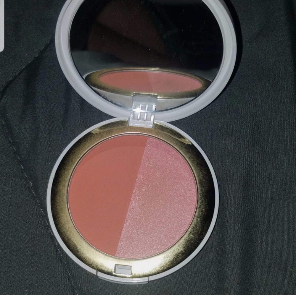 Gigi blush dueo